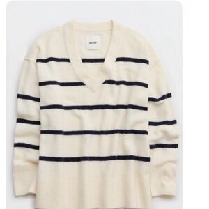 Aerie Striped V-Neck Sweater - Cream and navy